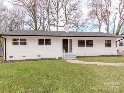 2025 Birchcrest Dr, Charlotte, NC, 28205-4913 | Card Image