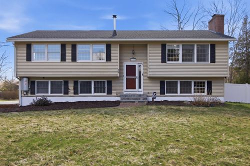 38 Vernon Ave, Rochester, NH, 03867-2049 | Card Image