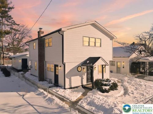 943 Crawford St, BETHLEHEM, PA, 18017-5201 | Card Image