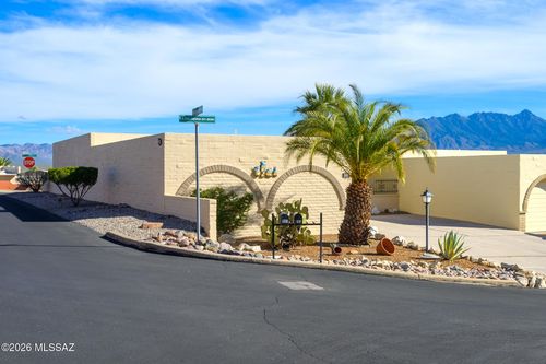 841 W La Calandria, Green Valley, AZ, 85622-8417 | Card Image