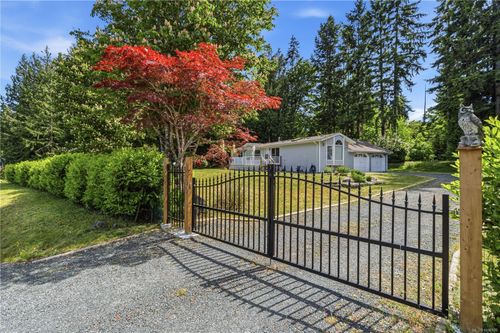 4600 Thompson Clarke Dr E, Bowser, BC, V0R1G0 | Card Image