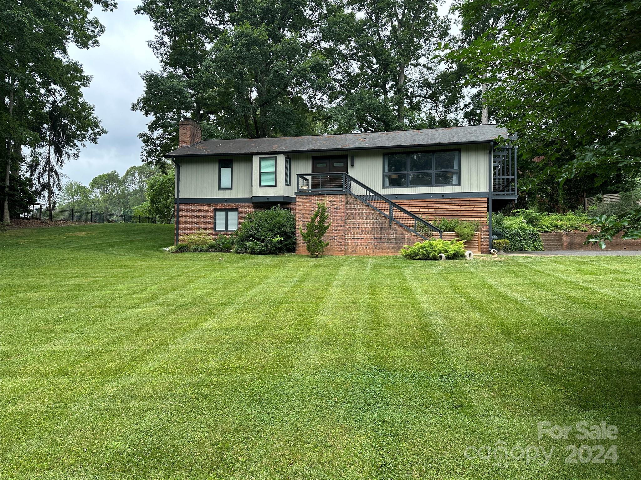 Eaglebrook Dr, Gastonia, NC 28056