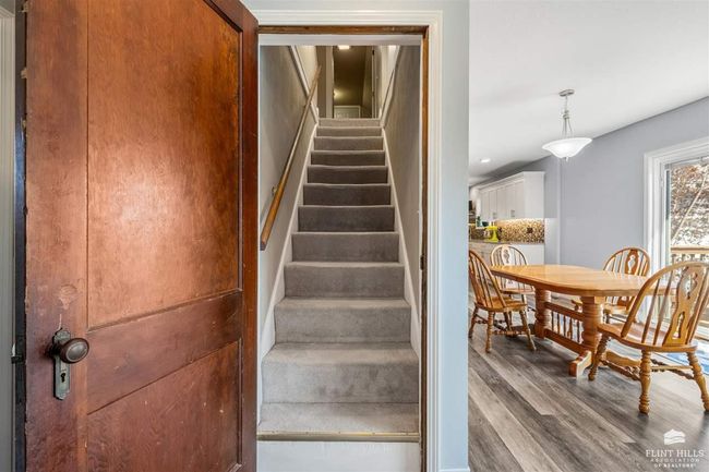 3673 Stewart Farm Rd, House other with 6 bedrooms, 4 bathrooms and null parking in Wamego KS | Image 39