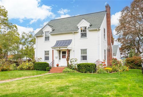 124 Hoover Rd, Irondequoit, NY, 14617-3642 | Card Image