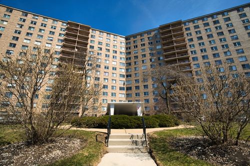 410-6833 N Kedzie Ave, Chicago, IL, 60645-2875 | Card Image
