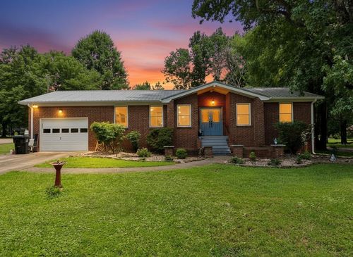52 Nottingham Ln S, Murray, KY, 42071-4319 | Card Image