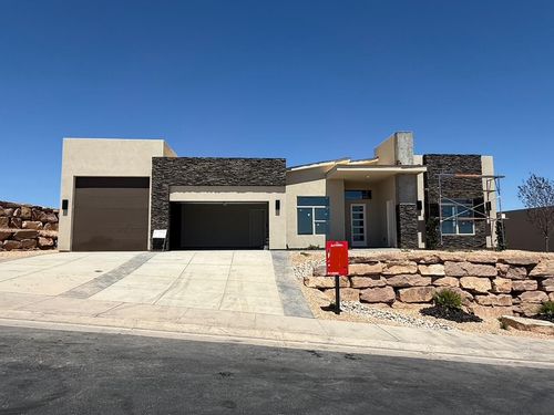 496 S Appian Way, St George, UT, 84770-1423 | Card Image