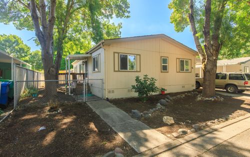 unit-44-633 E Archwood Dr, Eagle Point, OR, 97524-9472 | Card Image