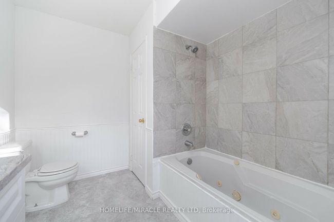 24 - 2 Huntingwood Ave, Condo with 4 bedrooms, 3 bathrooms and 2 parking in Dundas ON | Image 22