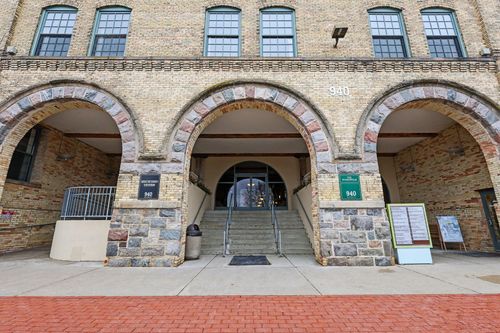 341-940 Monroe Ave Nw, Grand Rapids, MI, 49503-1456 | Card Image