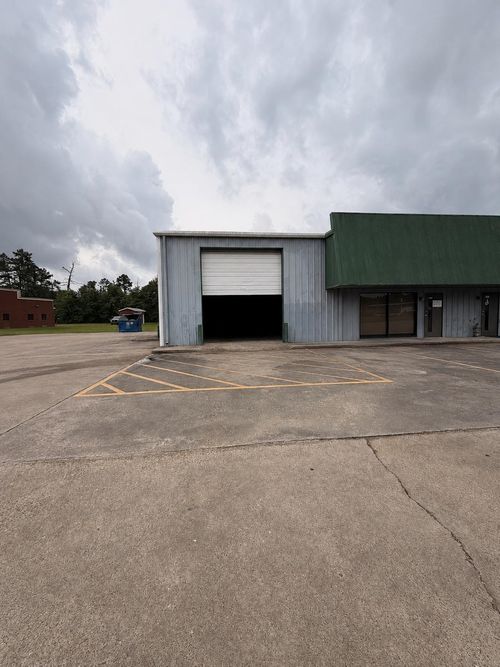 2580 Nerren Dr, Silsbee, TX, 77656-6183 | Card Image