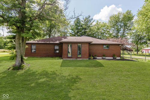 1802 Delphi Ave, Frankfort, IN, 46041-7837 | Card Image