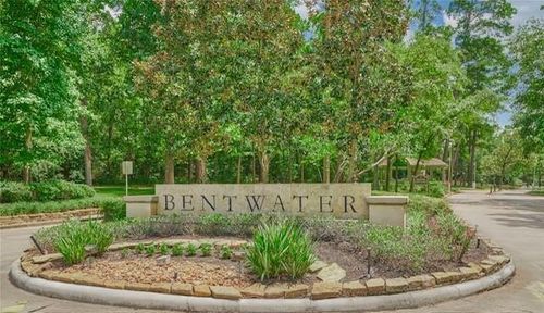 81 Waterford Way, Montgomery, TX, 77356-8332 | Card Image