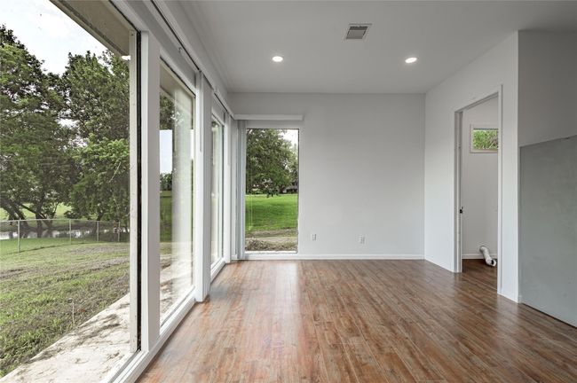 20 Coolcrest Dr, House other with 3 bedrooms, 2 bathrooms and 2 parking in Pointblank TX | Image 16