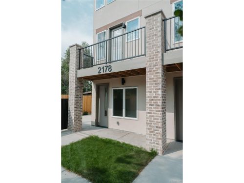 2178 S Bellaire St, Denver, CO, 80222-4910 | Card Image