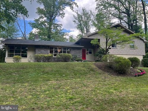 833 Dale Rd, Meadowbrook, PA, 19046-2511 | Card Image