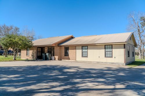 4959 Highway 90, Alleyton, TX, 78935-2052 | Card Image