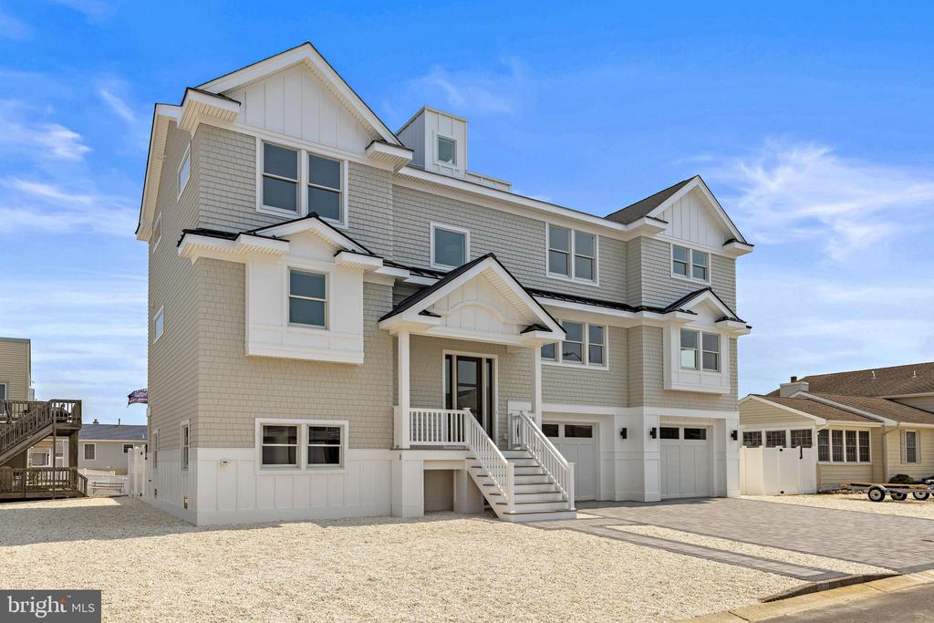 Residential in MANAHAWKIN 4