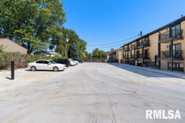 APT-5 - 1650 W 42 Nd St, Condo with 2 bedrooms, 1 bathrooms and 1 parking in Davenport IA | Image 15