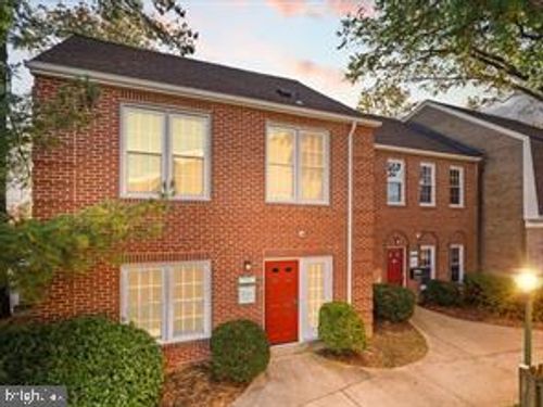 a-10343 Democracy Ln, FAIRFAX, VA, 22030-2505 | Card Image