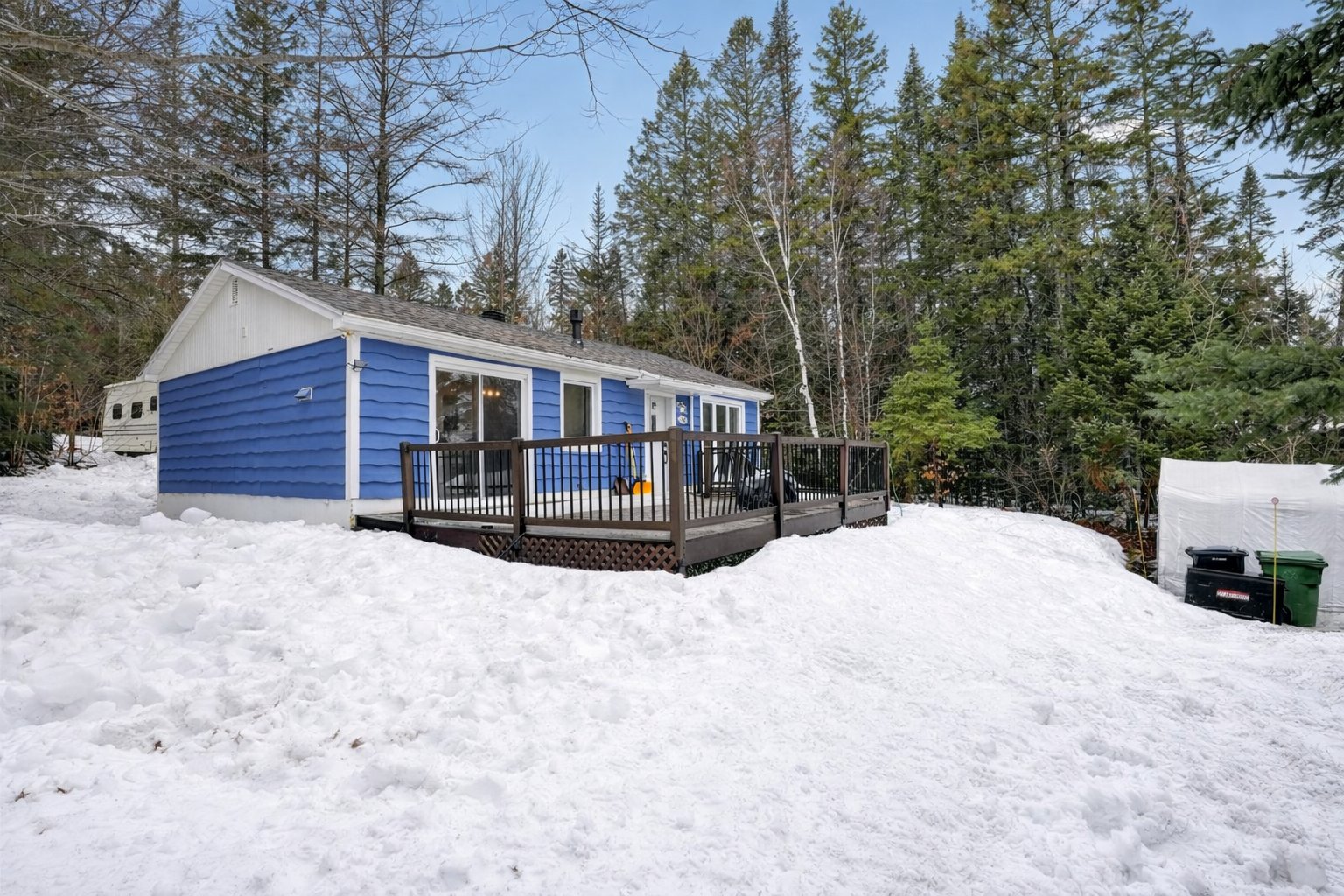 Residential in Saint-Adolphe-d'Howard 3