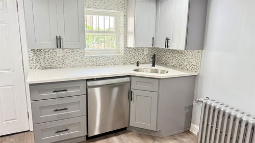 1st-7 Beacon Ave, Jersey City, NJ, 07306-1501 | Card Image