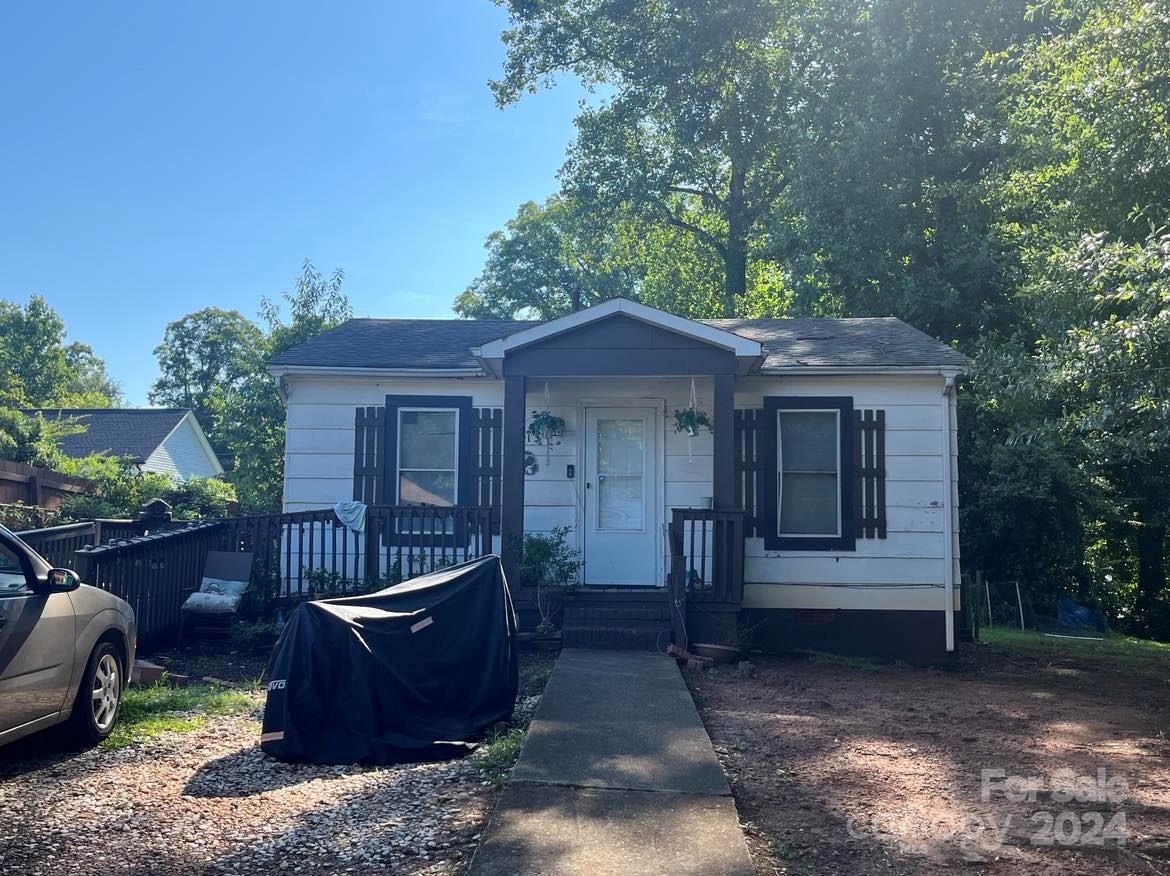 Ridge Ave, Charlotte, NC 28208