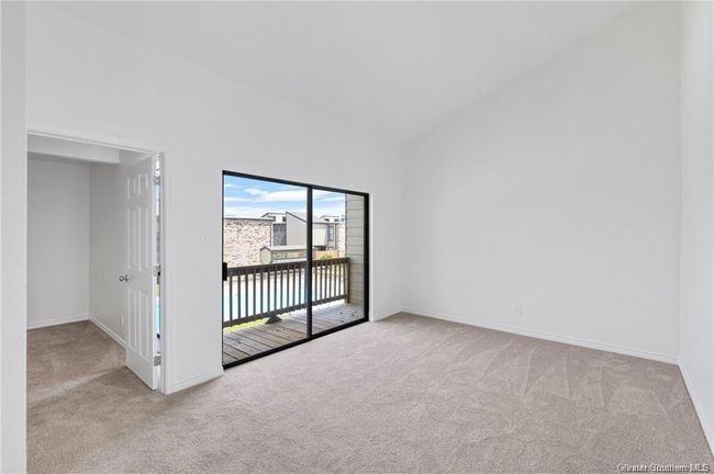 Living Room | Image 5