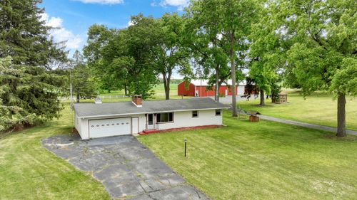 9801 Peterson Road, Brooklyn, MI, 49230 | Card Image