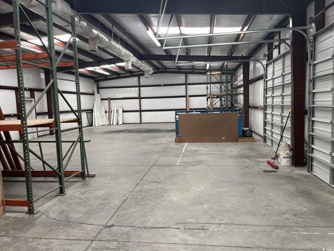 View of garage | Image 8
