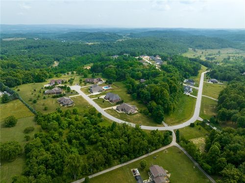 1 Ravenwood, Hempfield Twp - WML, PA, 15601 | Card Image