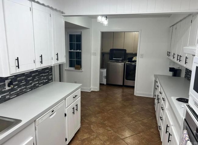 2020 Walnut St, House other with 3 bedrooms, 2 bathrooms and null parking in Ashdown AR | Image 8