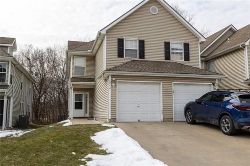 8042 N Elmwood Ave, Kansas City, MO, 64119-8600 | Card Image