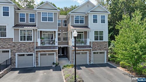 62 Autumn Way, Montvale, NJ, 07645-1795 | Card Image