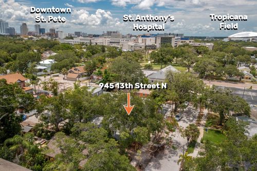945 13th St N, ST PETERSBURG, FL, 33705-1273 | Card Image