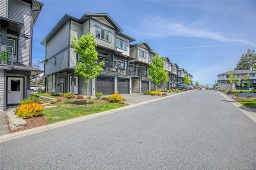142-600 Ninth St, Nanaimo, BC, V9R0L4 | Card Image