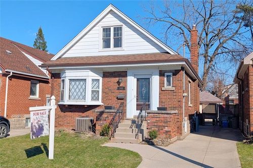 143 Huxley Ave S, Hamilton, ON, L8K2P9 | Card Image