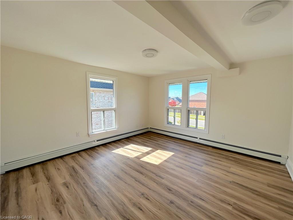 Residential Lease in Stoney Creek 4