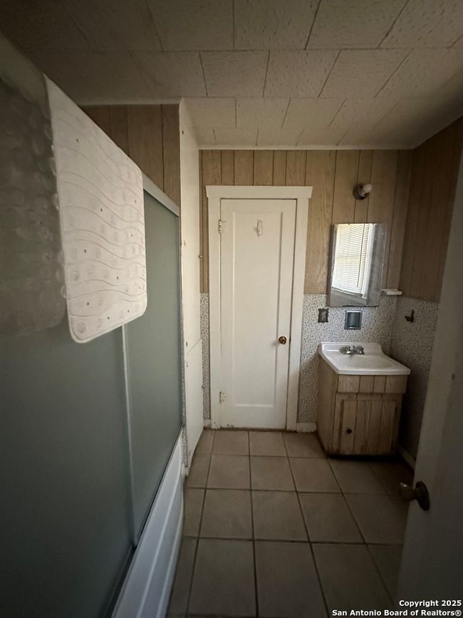 207 W Vance, House other with 4 bedrooms, 2 bathrooms and null parking in Refugio TX | Image 13