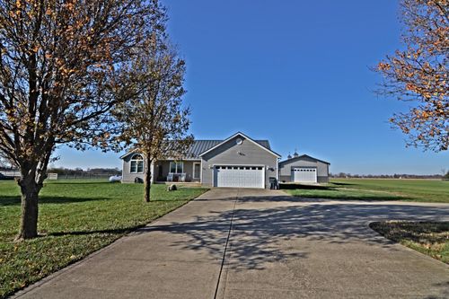 13819 Hoover Road, Ashville, OH, 43103 | Card Image