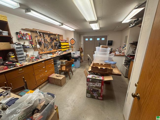 951 Springbrook Dr, House other with 3 bedrooms, 3 bathrooms and null parking in Hinton IA | Image 25