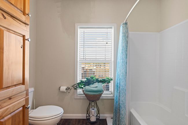Bath 3 | Image 41