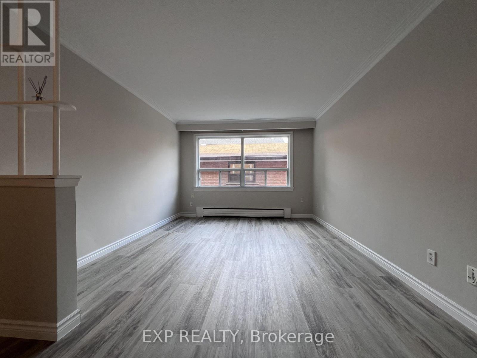 Residential Lease in Toronto (Mimico) 5