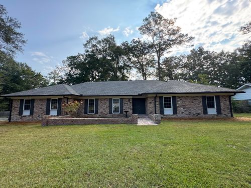 800 Monterrey Ln, Hattiesburg, MS, 39402-2437 | Card Image