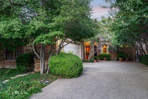 11904 Forest Lakes Ln, Dallas, TX, 75230-2865 | Card Image