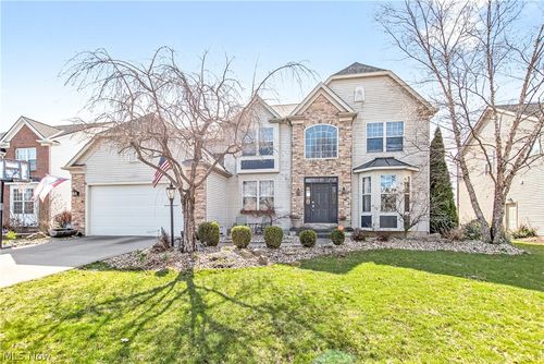 38715 Berkshire Ave, Avon, OH, 44011-5219 | Card Image