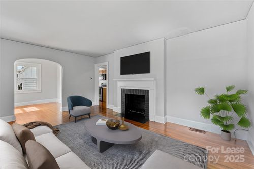 1936 Garibaldi Ave, Charlotte, NC, 28208-5047 | Card Image