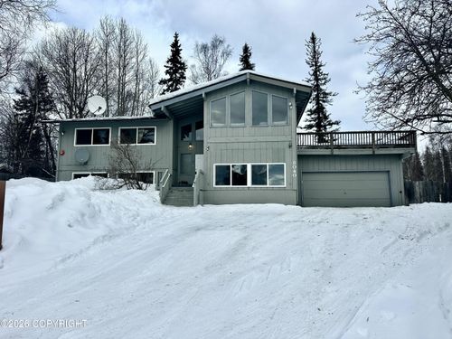 8040 Opal Cir, Anchorage, AK, 99502-4542 | Card Image