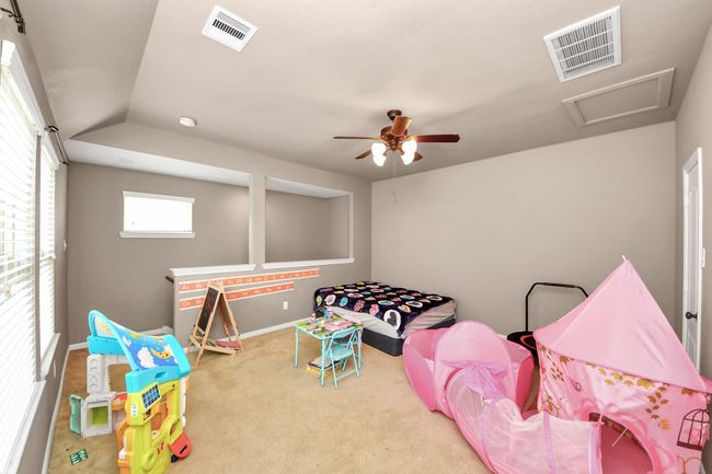6810 Hunters Trace Ln, House other with 3 bedrooms, 3 bathrooms and 2 parking in Baytown TX | Image 24