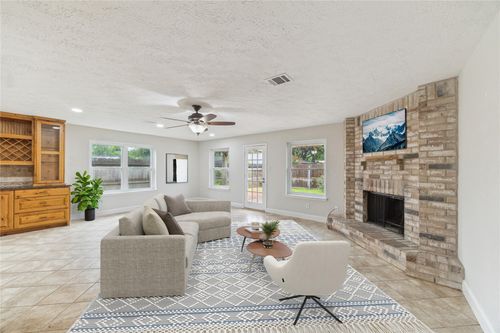 4010 Bluebonnet Trl, Deer Park, TX, 77536-6642 | Card Image